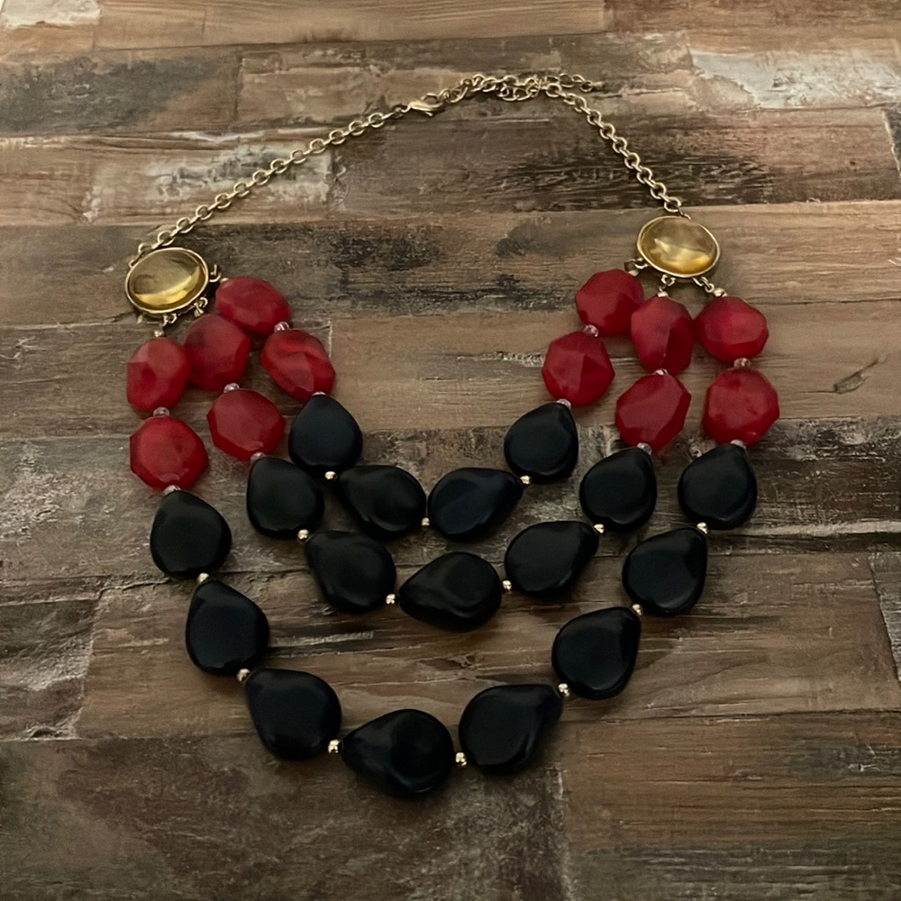 Chunky fun Loft navy and pink necklace